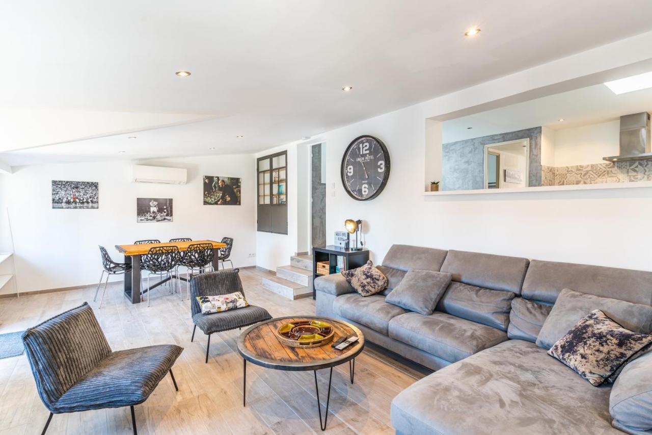 Superbe Appartement Avec Terrasse Sur Les Toits 马诺斯克 外观 照片