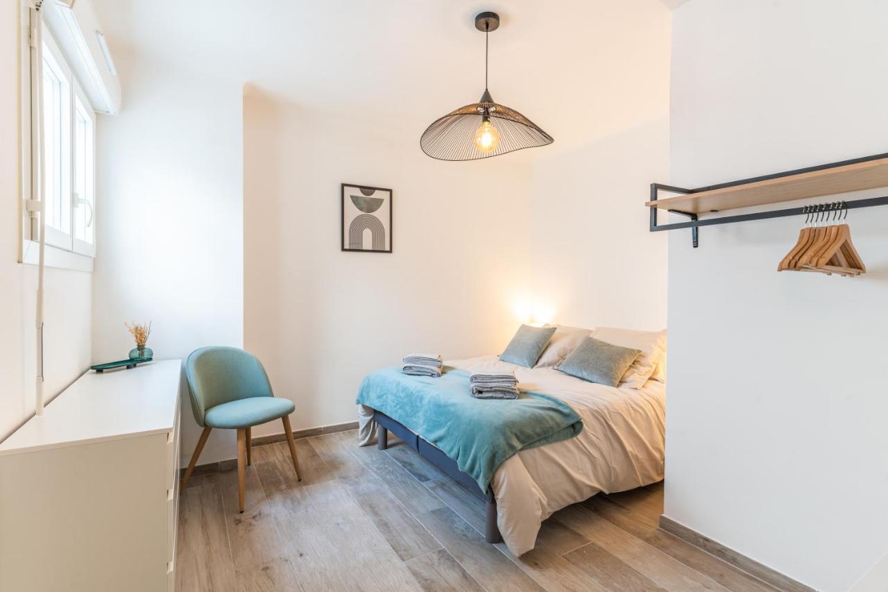 Superbe Appartement Avec Terrasse Sur Les Toits 马诺斯克 外观 照片